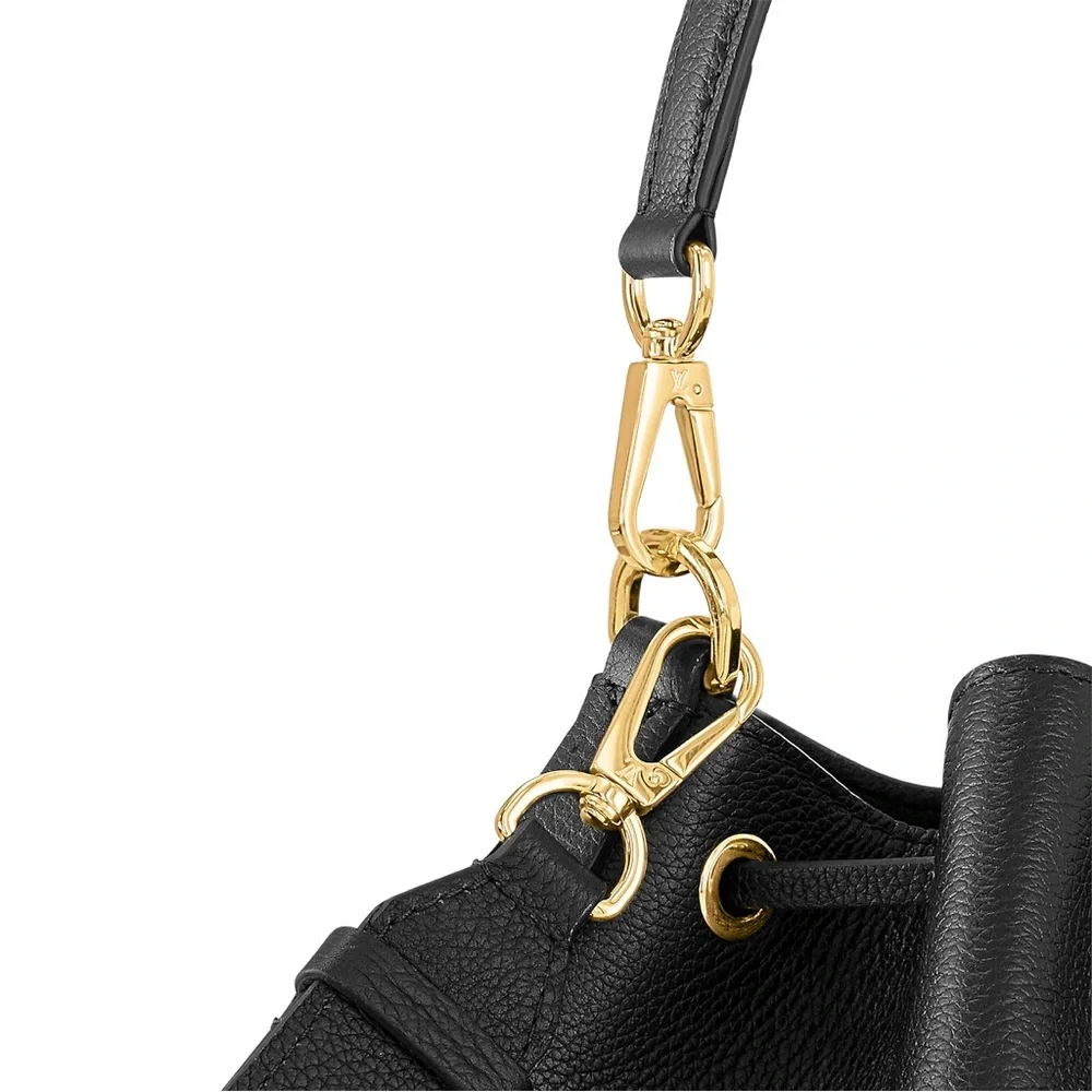 Louis Vuitton Lockme bucket bag
